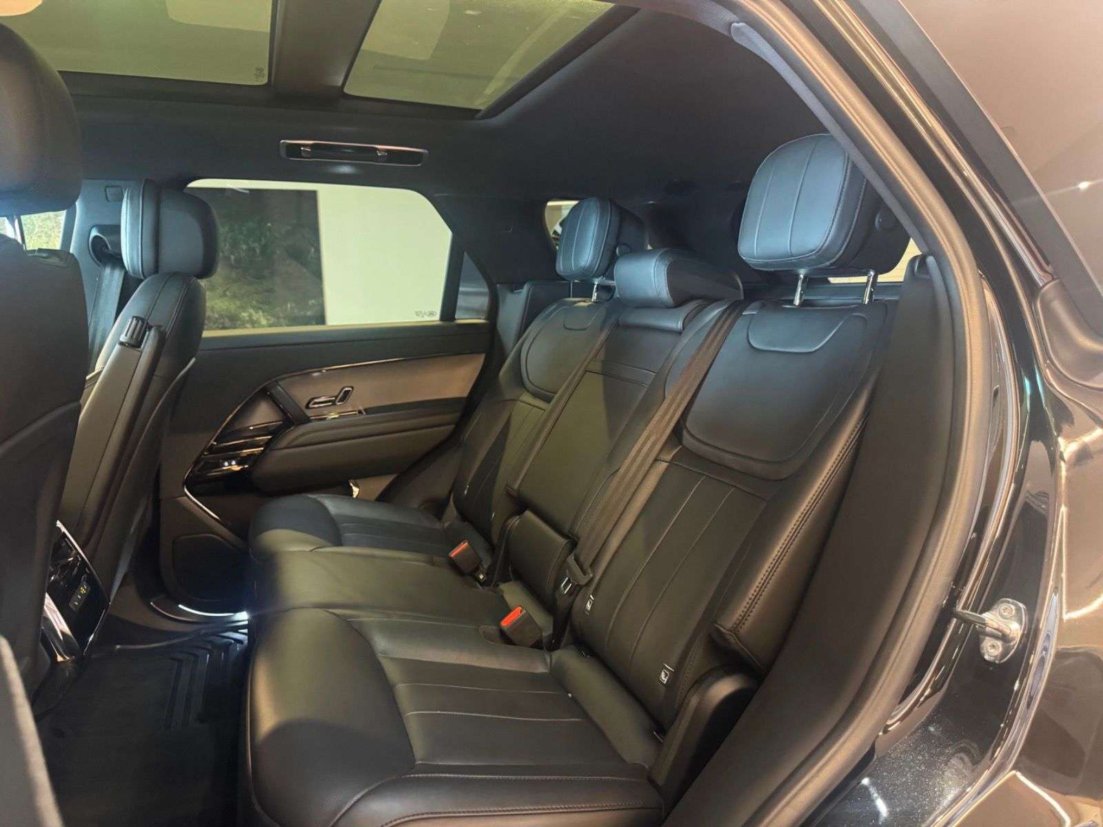 2025 Land Rover Range Rover Sport | CLEAN HISTORY, ONE OWNER, LOW KMS thumb 14