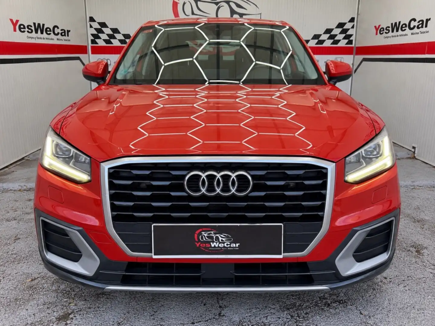 Audi Q2 1.6TDI Design edition 85kW Naranja - 2