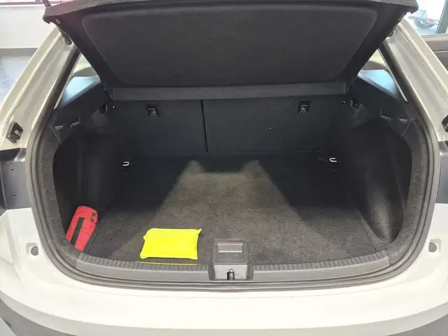 Volkswagen Taigo view 6