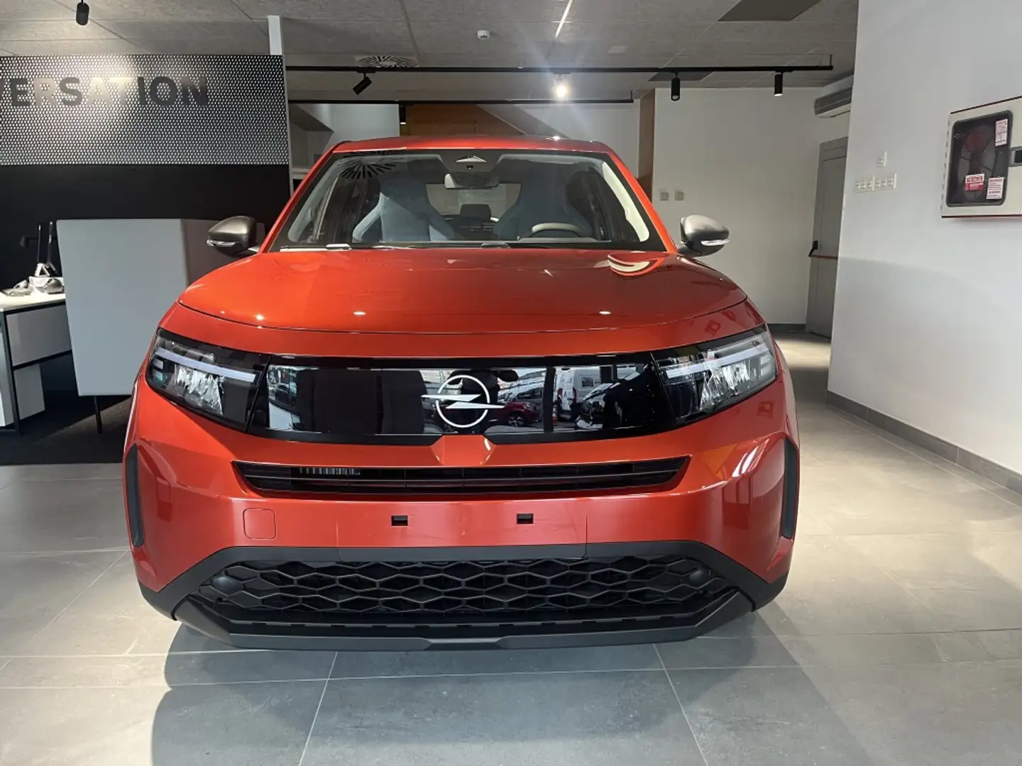 Opel Frontera 1.2T XHT Hybrid eDCT6 S/S Edition 110 Gris - 2