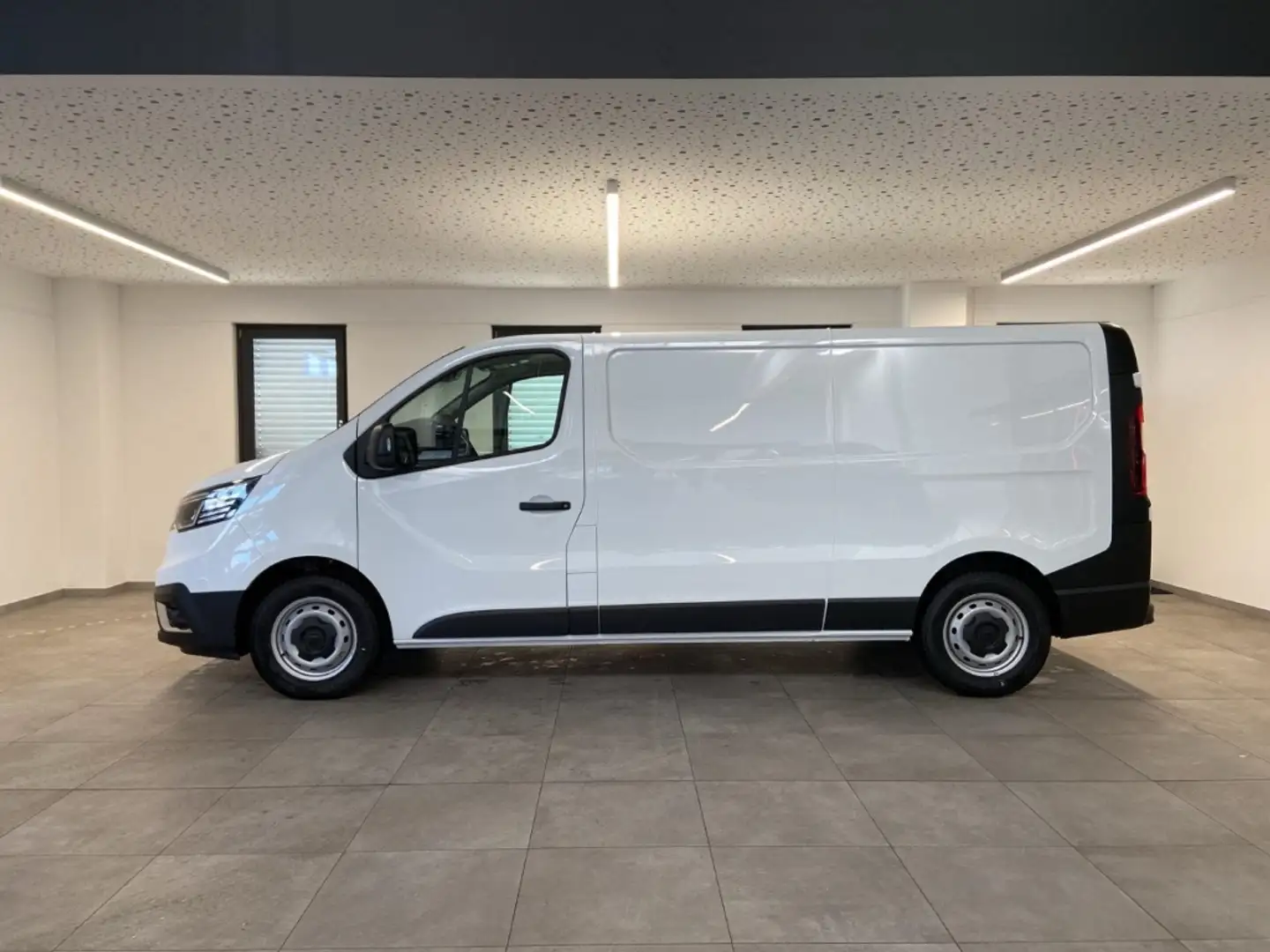 Renault Trafic Kasten 2.0 dCi130 L2H1 3.0t AHK PDC KAM SHZ Weiß - 2