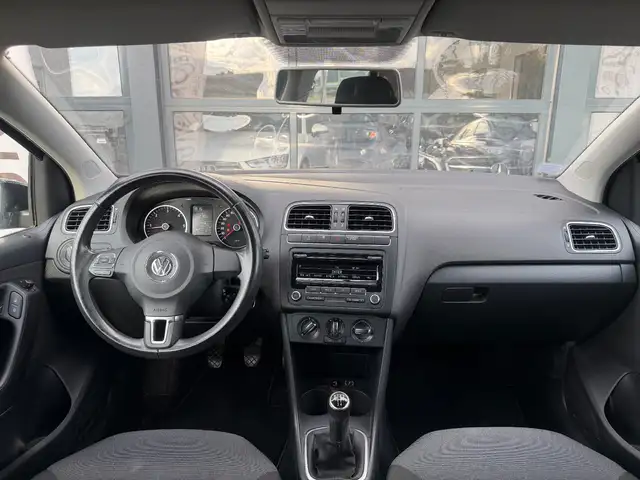 Volkswagen Polo view 7