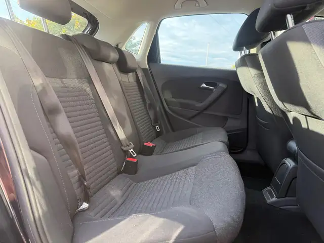 Volkswagen Polo view 11