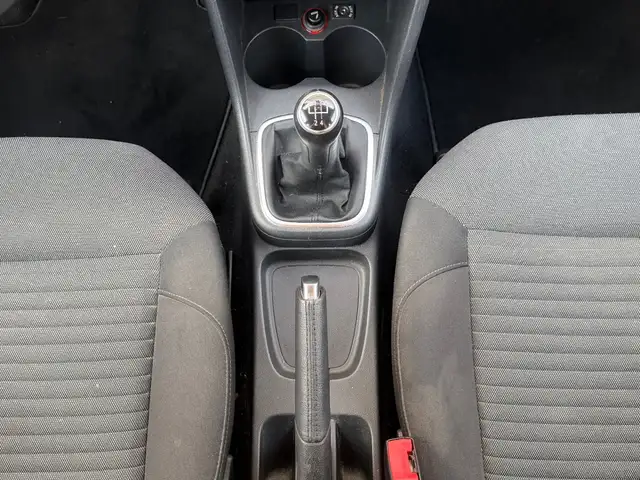 Volkswagen Polo view 19