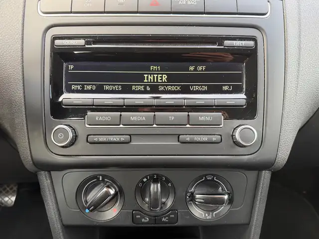 Volkswagen Polo view 18