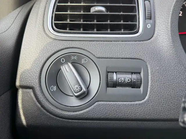 Volkswagen Polo view 23
