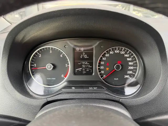 Volkswagen Polo view 13