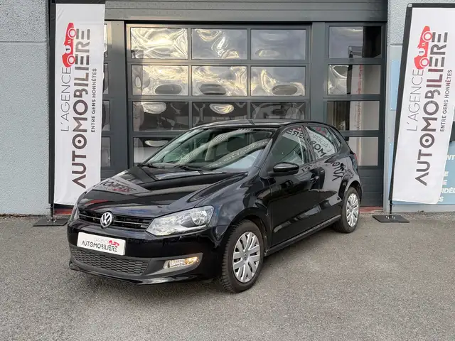 Volkswagen Polo view 2