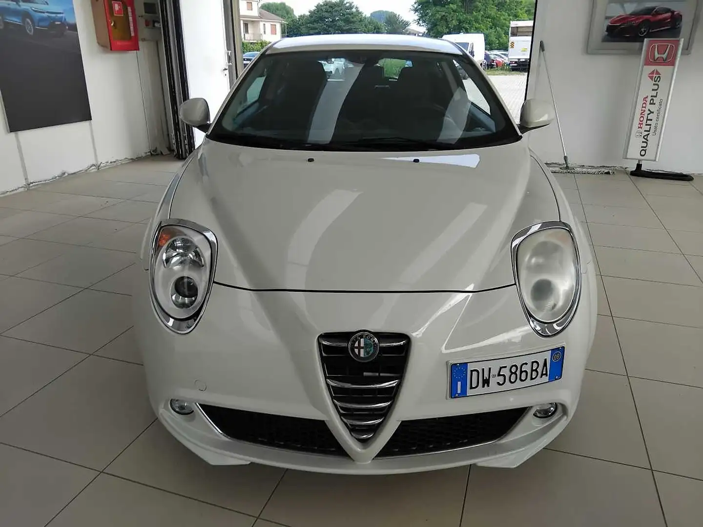 Alfa Romeo MiTo 1.6 JTDm 16V Distinctive Blanc - 1