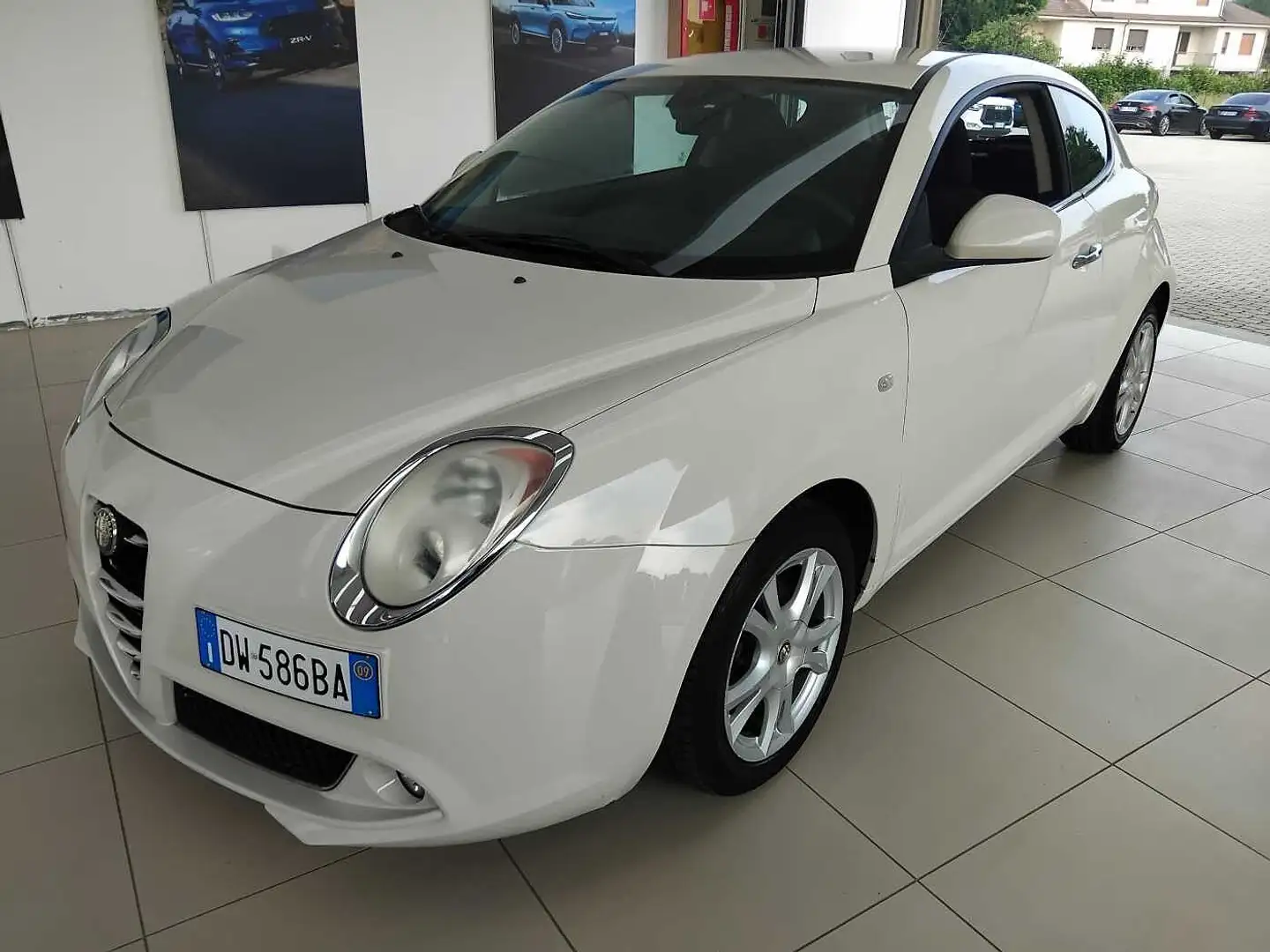 Alfa Romeo MiTo 1.6 JTDm 16V Distinctive Blanc - 2