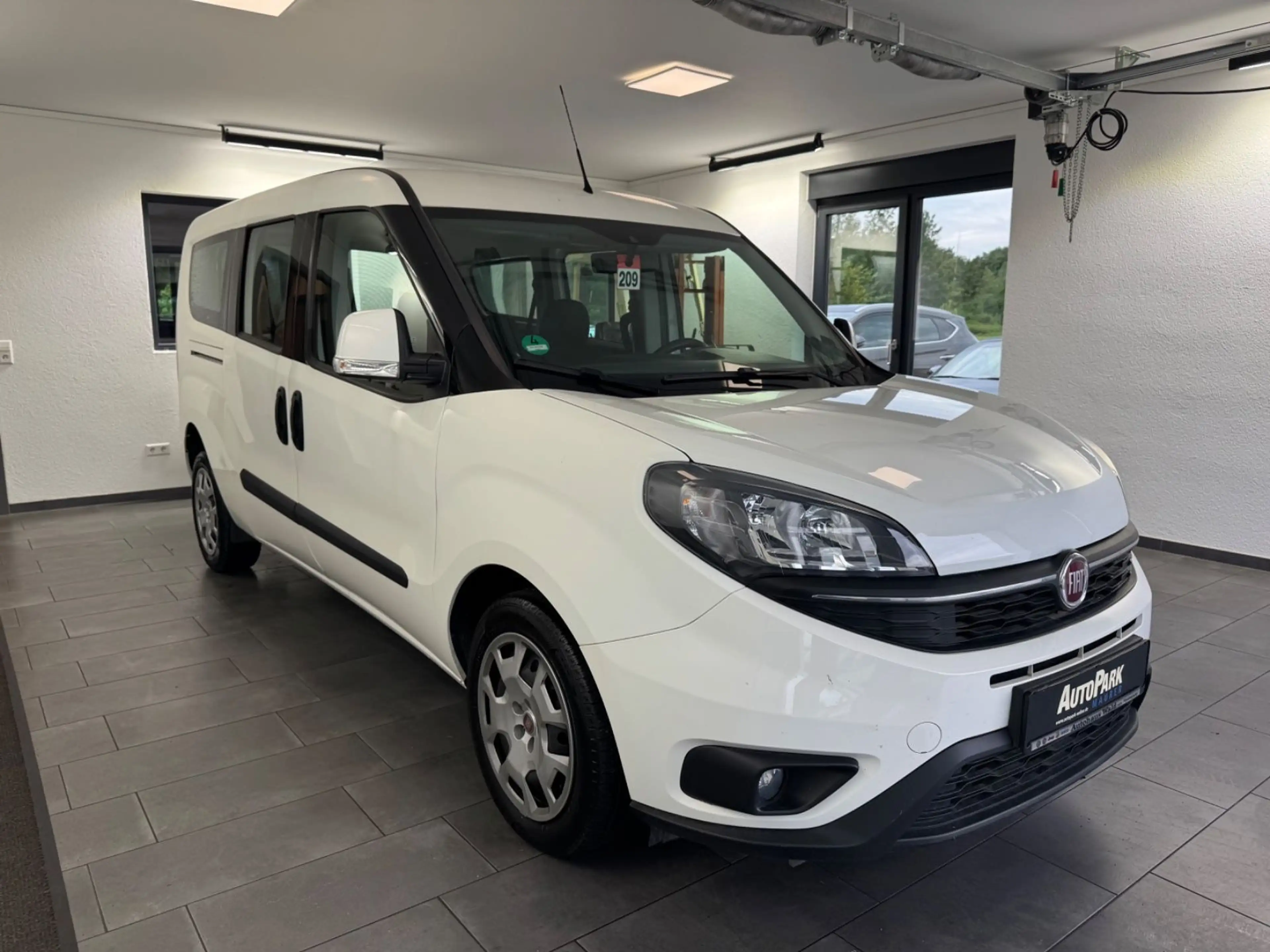 Fiat Doblo Doblò SX Maxi Kombi *1.Hand*5 Sitzer*AHK* — photo 4