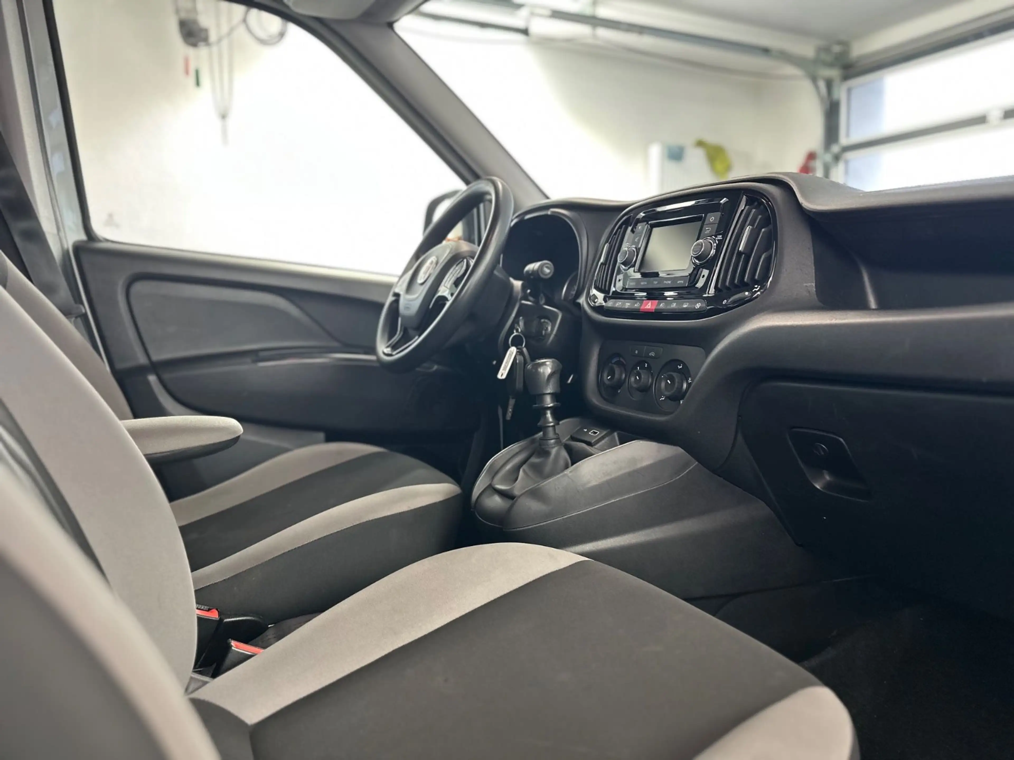 Fiat Doblo Doblò SX Maxi Kombi *1.Hand*5 Sitzer*AHK* — photo 11