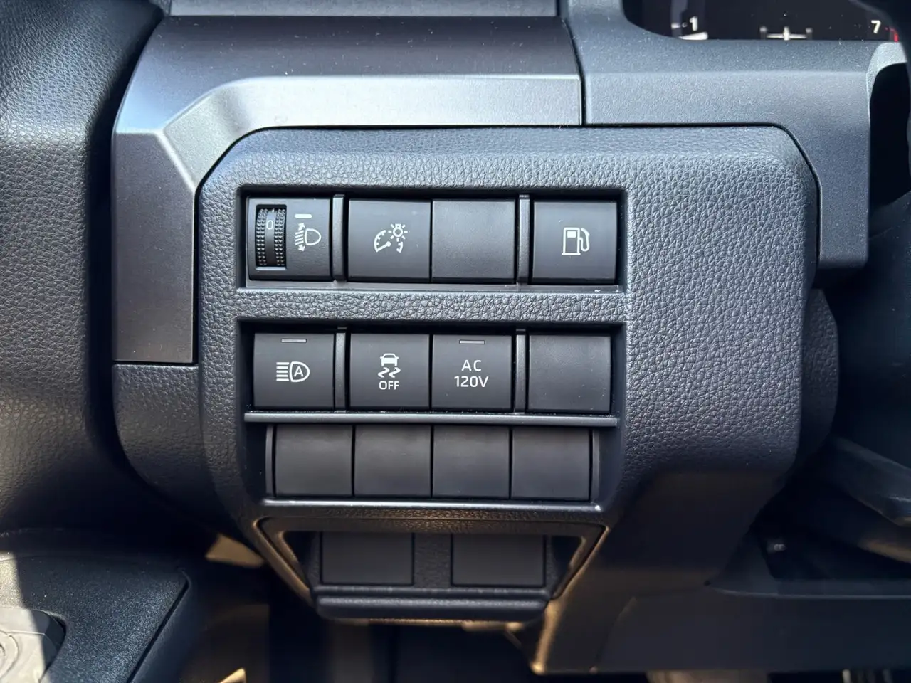Toyota 4-Runner снимка Toyota 4-Runner