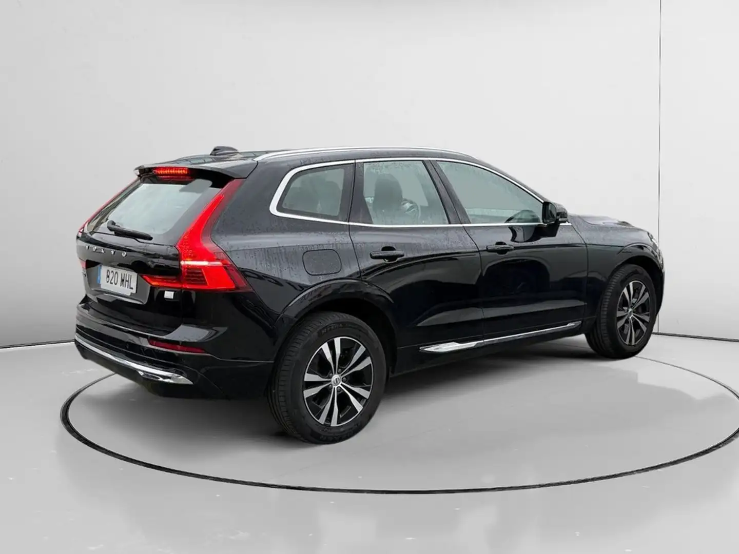 Volvo XC60 T6 Recharge Core Negro - 2
