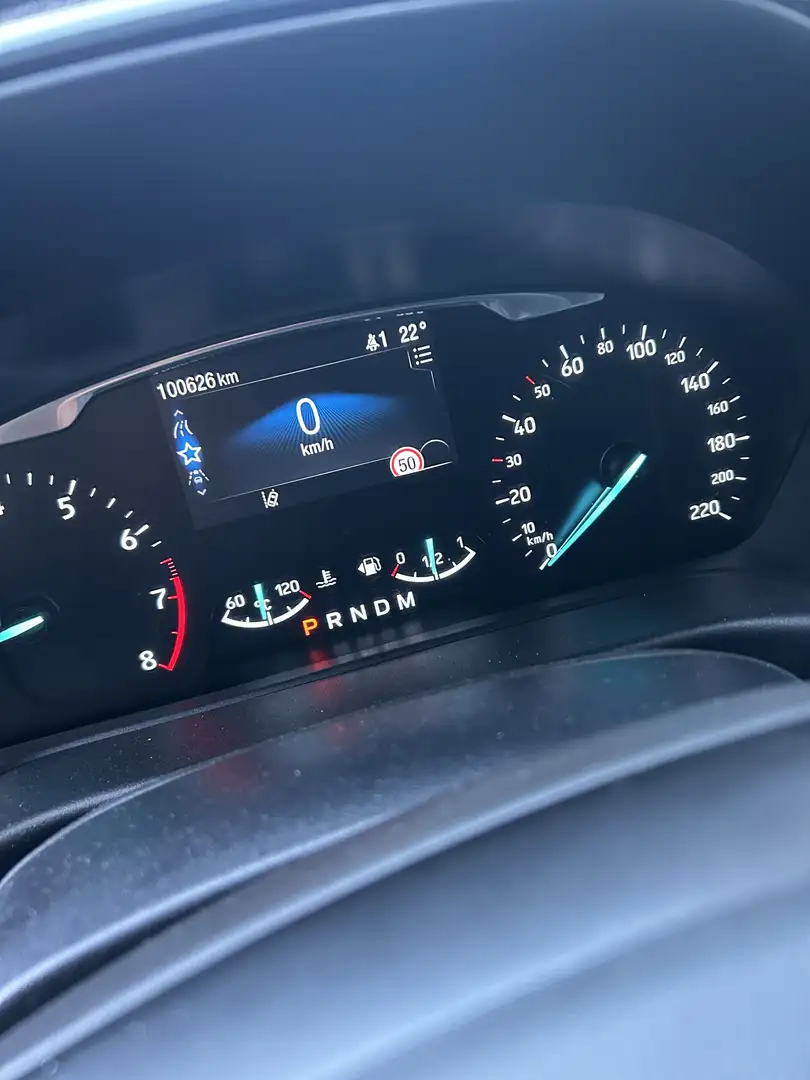 Ford Fiesta 1.0 EcoBoost St-line X Pano/Automatik/Totw/SHZ - 2