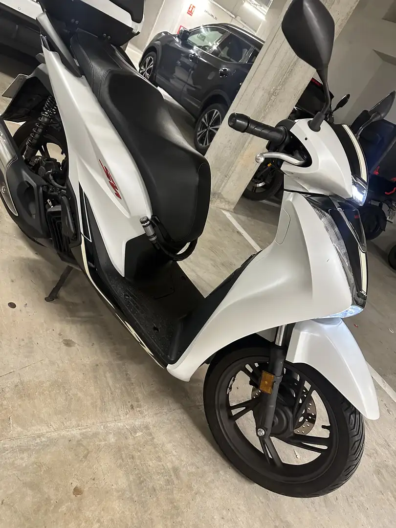 Honda SH 125i Sport - 1