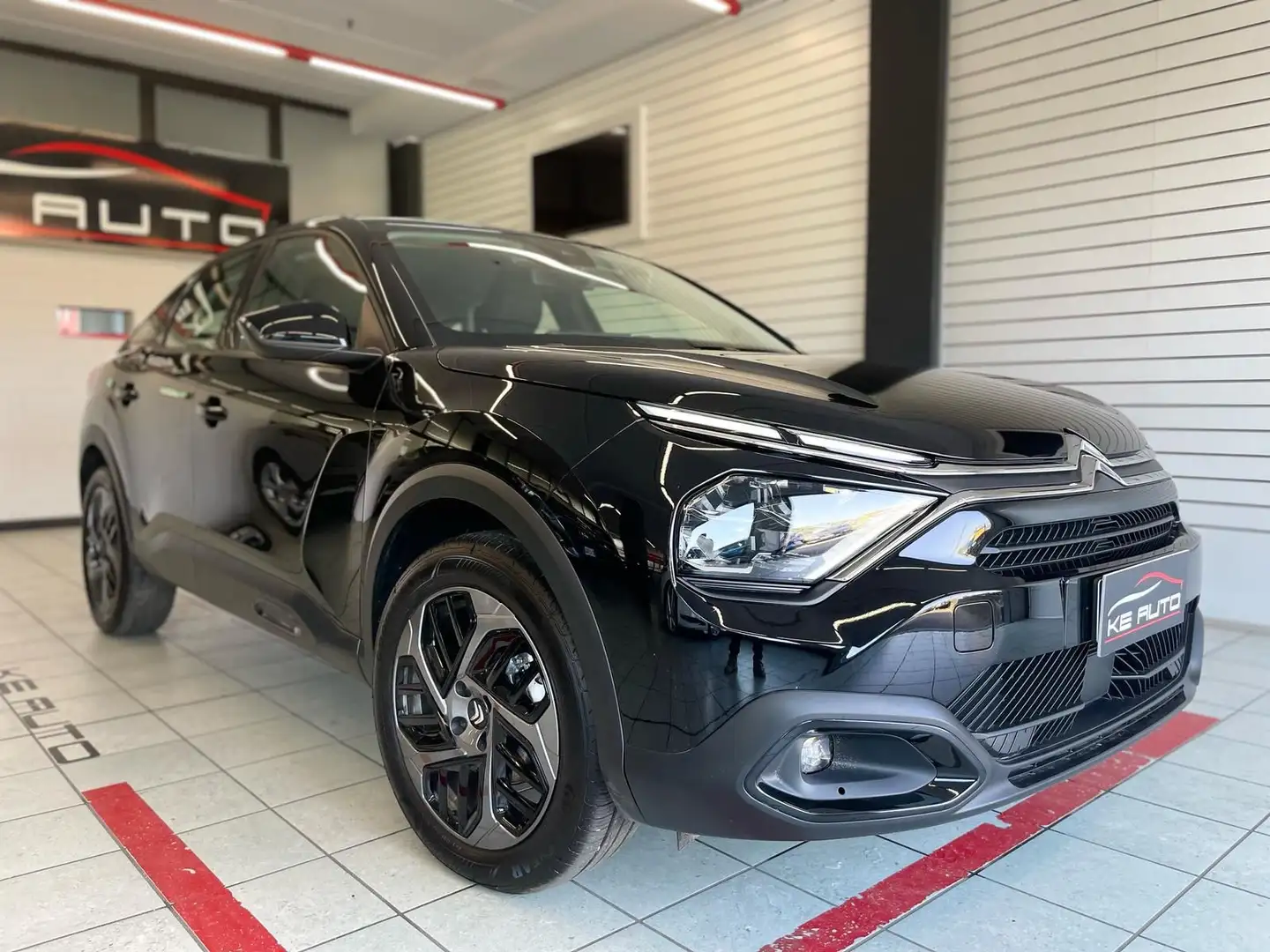 Citroen C4 C4 III 2021 1.2 puretech Plus s Nero - 1