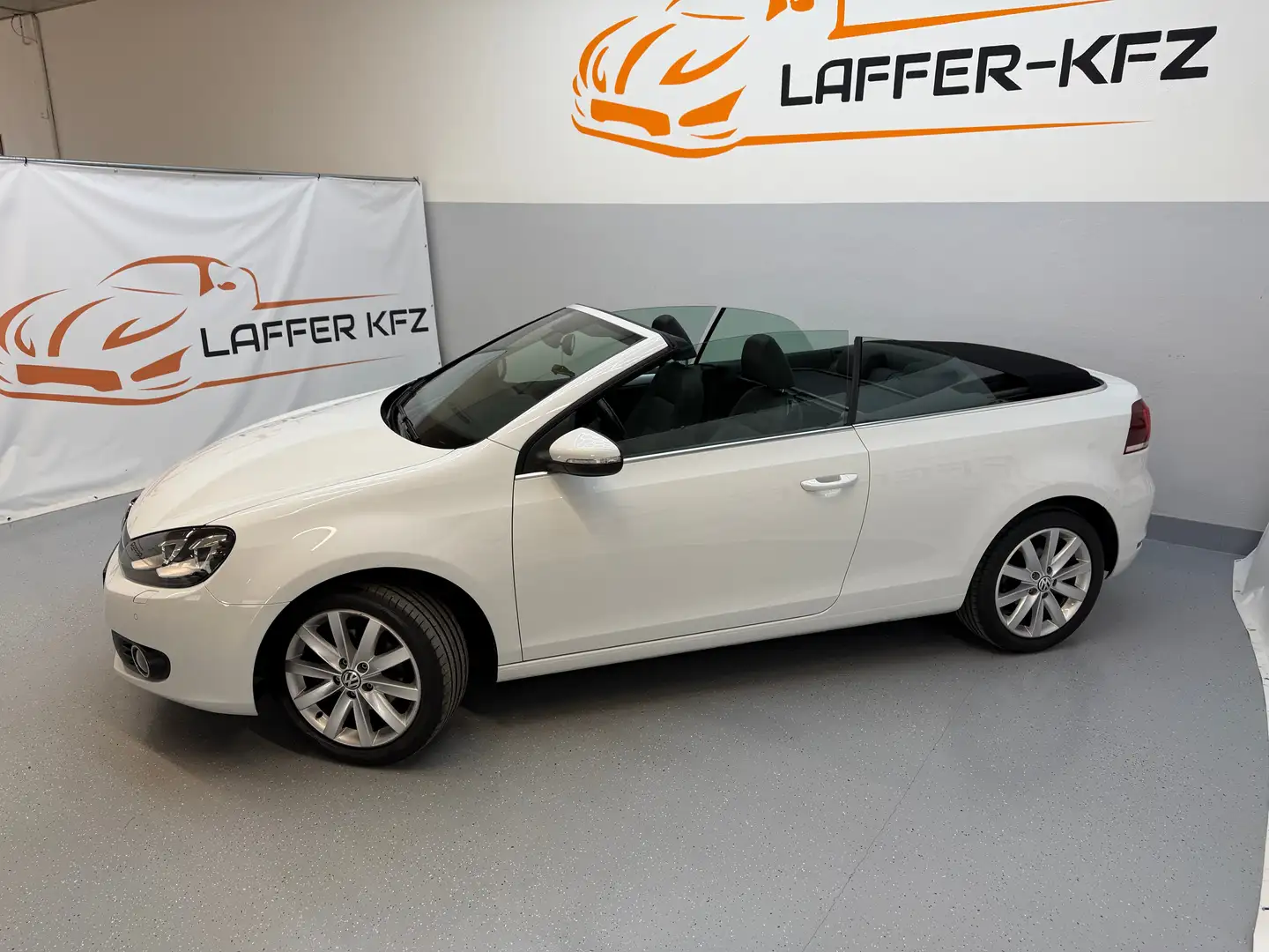 Volkswagen Golf Cabriolet 1,2 TSI Basis BMT TOP ZUSTAND *nur 67 000KM* PDC Weiß - 2