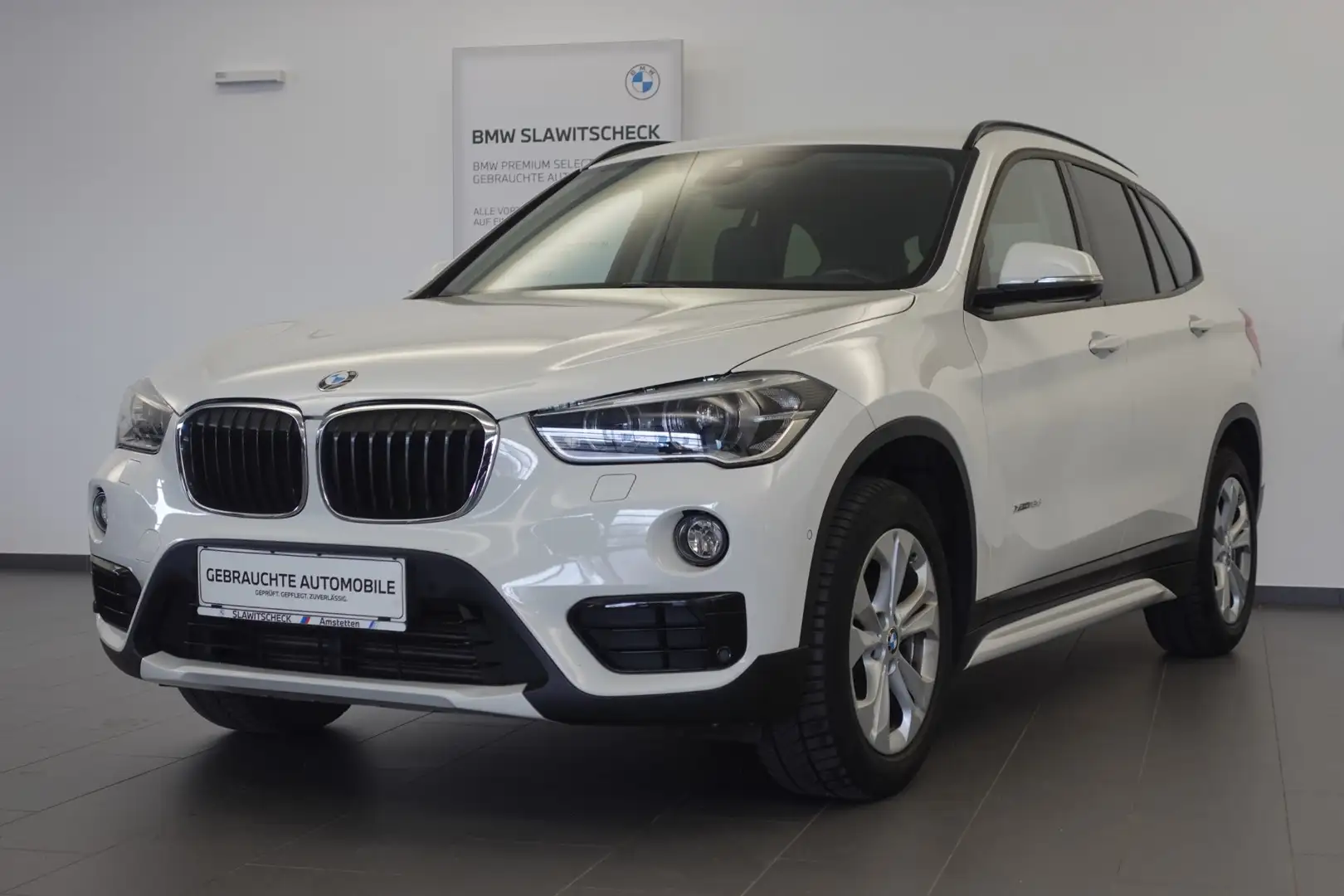 BMW X1 xDrive18d F48 Weiß - 1