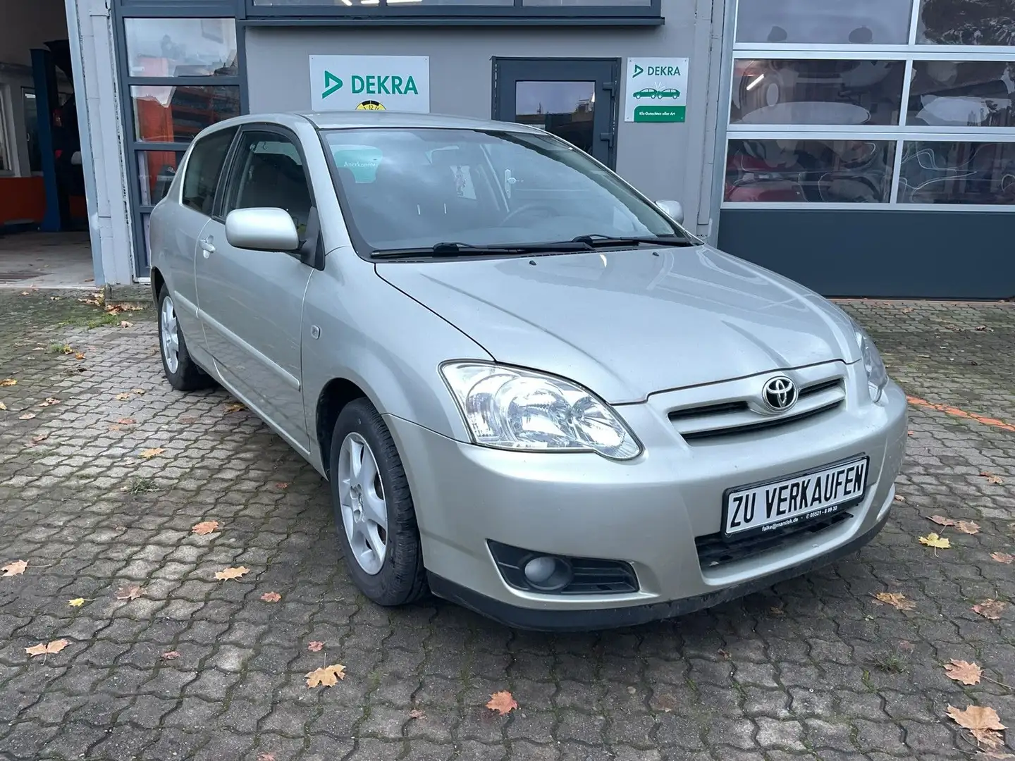 Toyota Corolla 1.4 Edition / Compact Silber - 1
