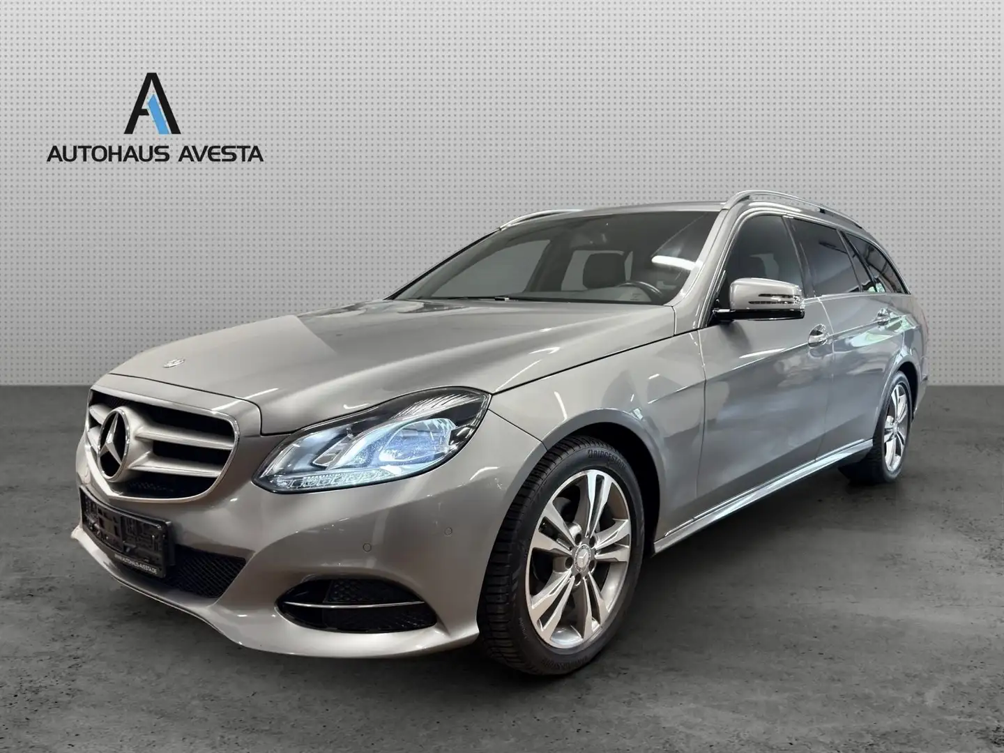 Mercedes-Benz E 200 E200 CDI AVANTGARDE/LED/LEDER/NAVI/PDC/ Argento - 1