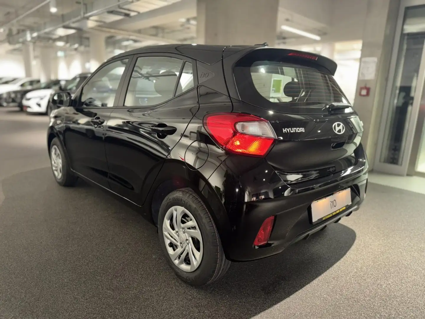 Hyundai i10 SELECT (MY25) INKL. NAVI+KAMERA+PDC U.V.M.!! Schwarz - 2