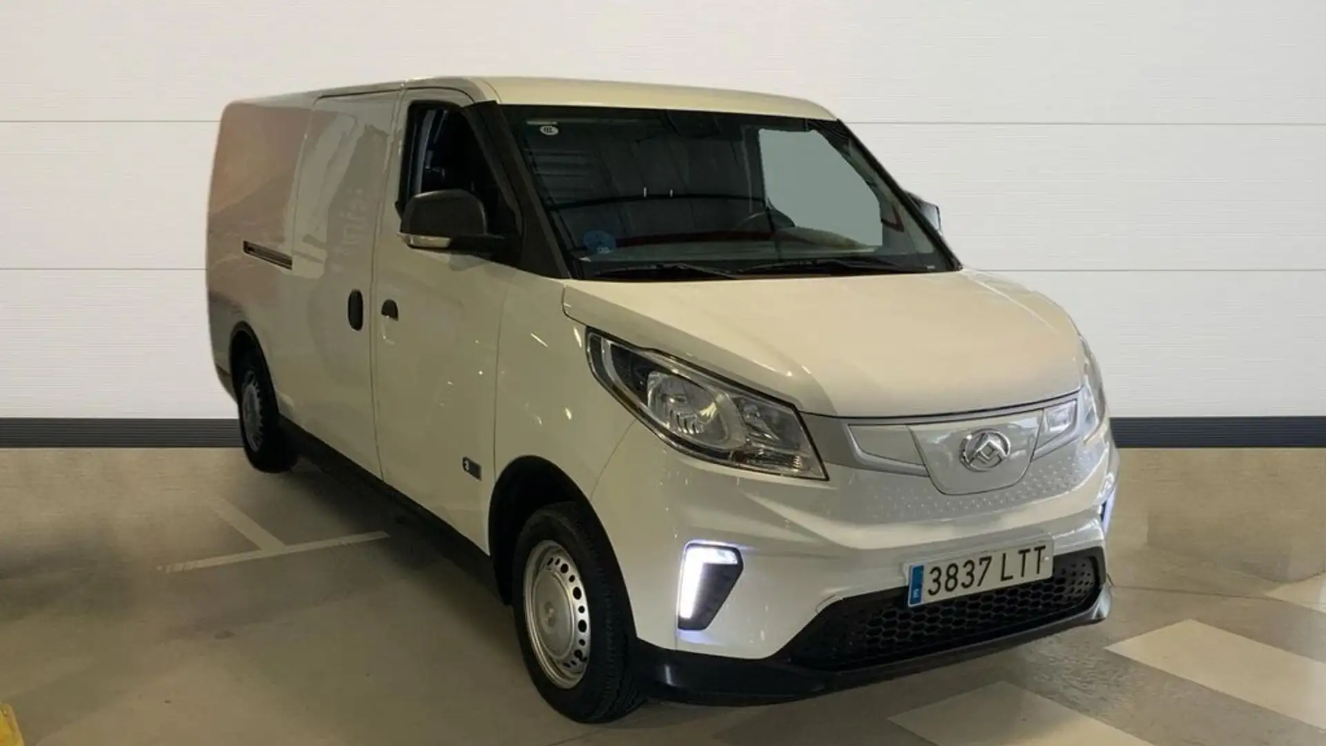 Maxus e Deliver 3 BEV 35KWH AUTO LWB 122 4P Blanc - 1