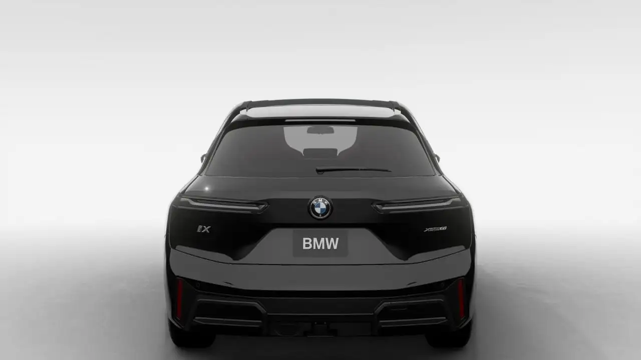 BMW iX снимка BMW iX
