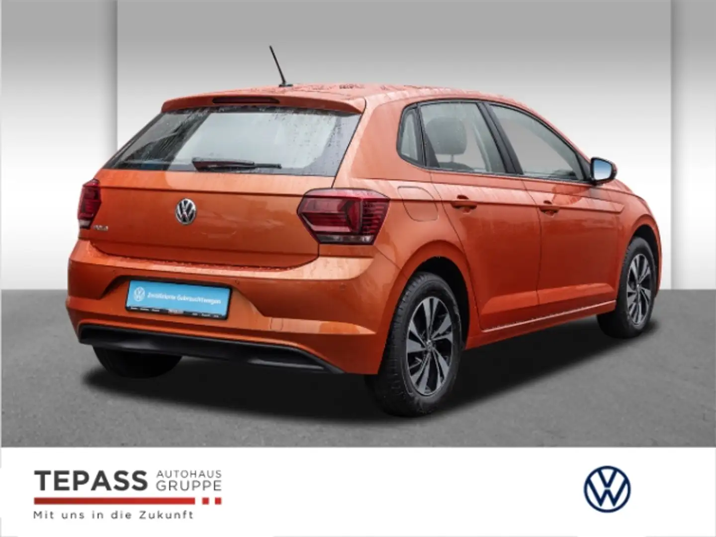 Volkswagen Polo VI 1.0l Comfortline PDC CONNECT Orange - 2