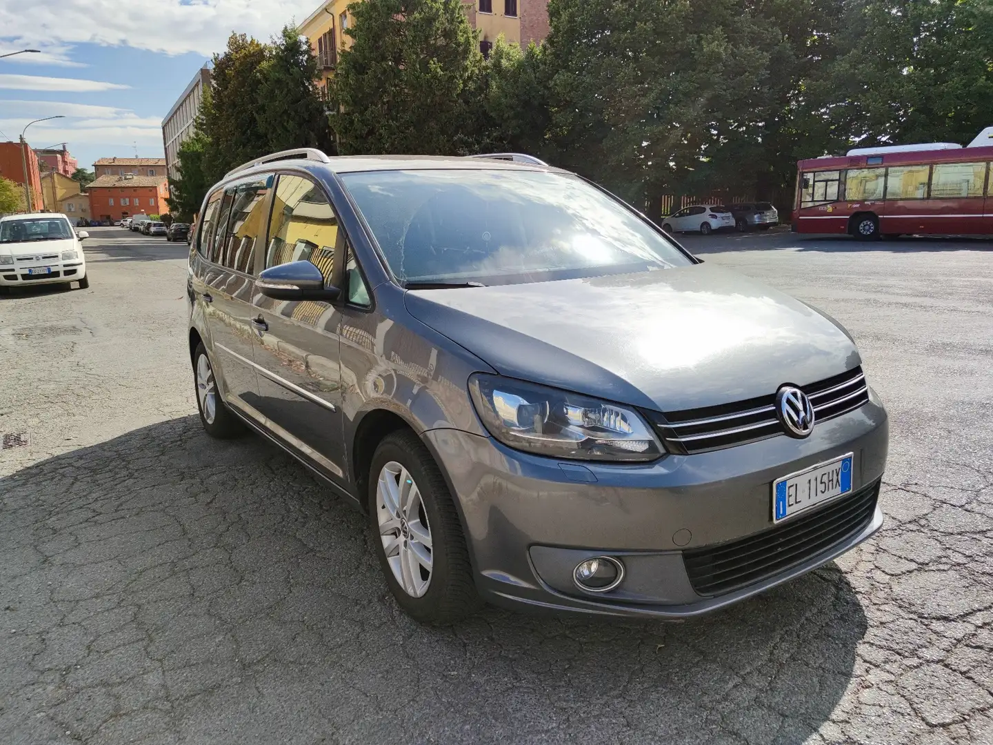 Volkswagen Touran 2.0 tdi Highline 170cv dsg dpf Grigio - 1