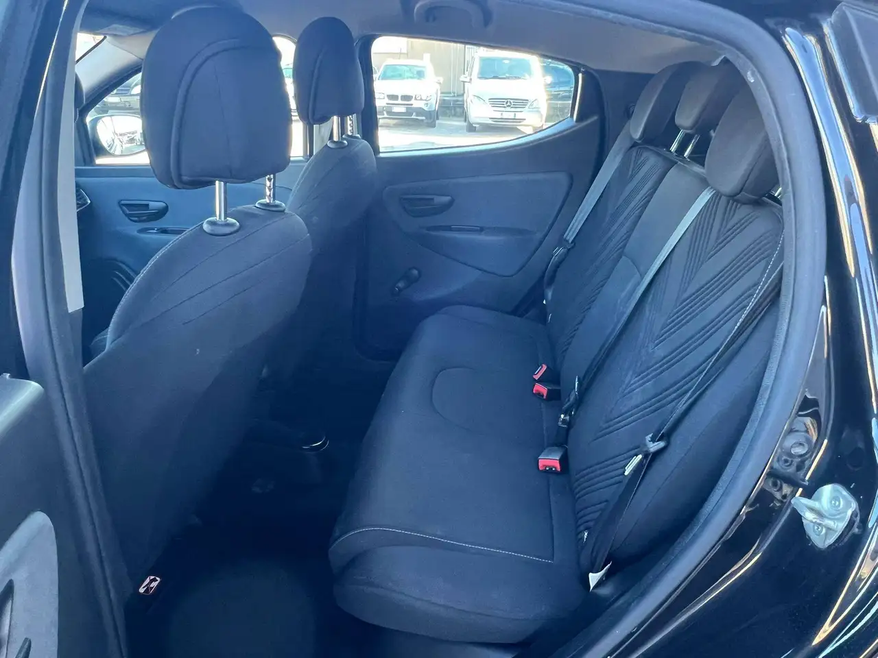 Lancia Ypsilon 2022 — фото 14