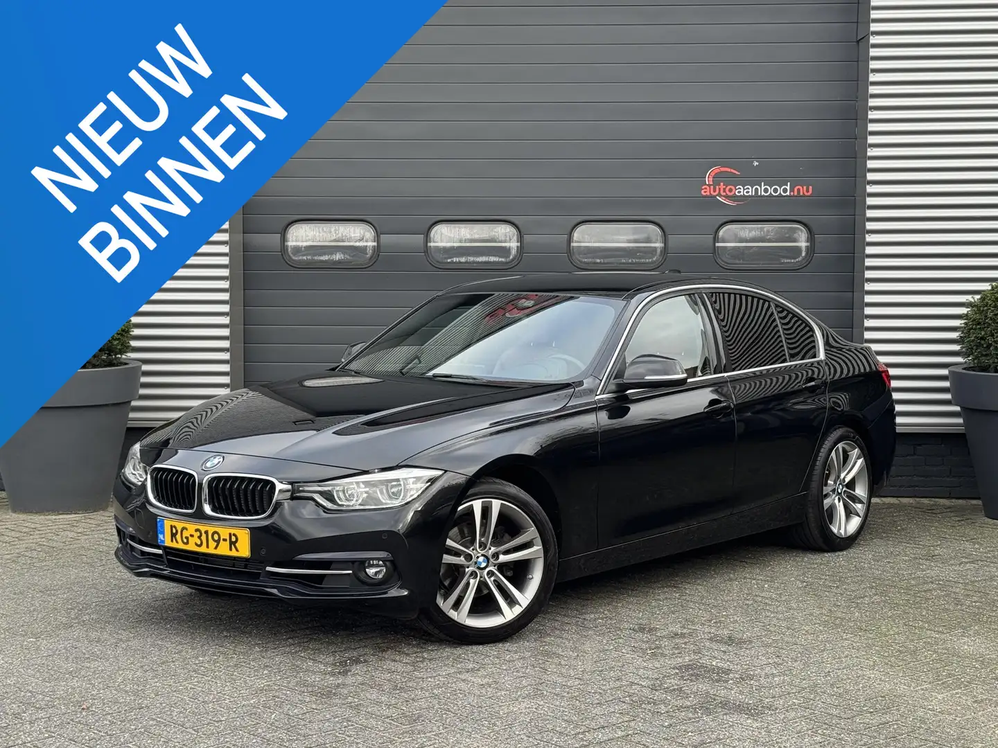 BMW 320 3-serie 320i Corporate Lease High Executive | Navi Noir - 1