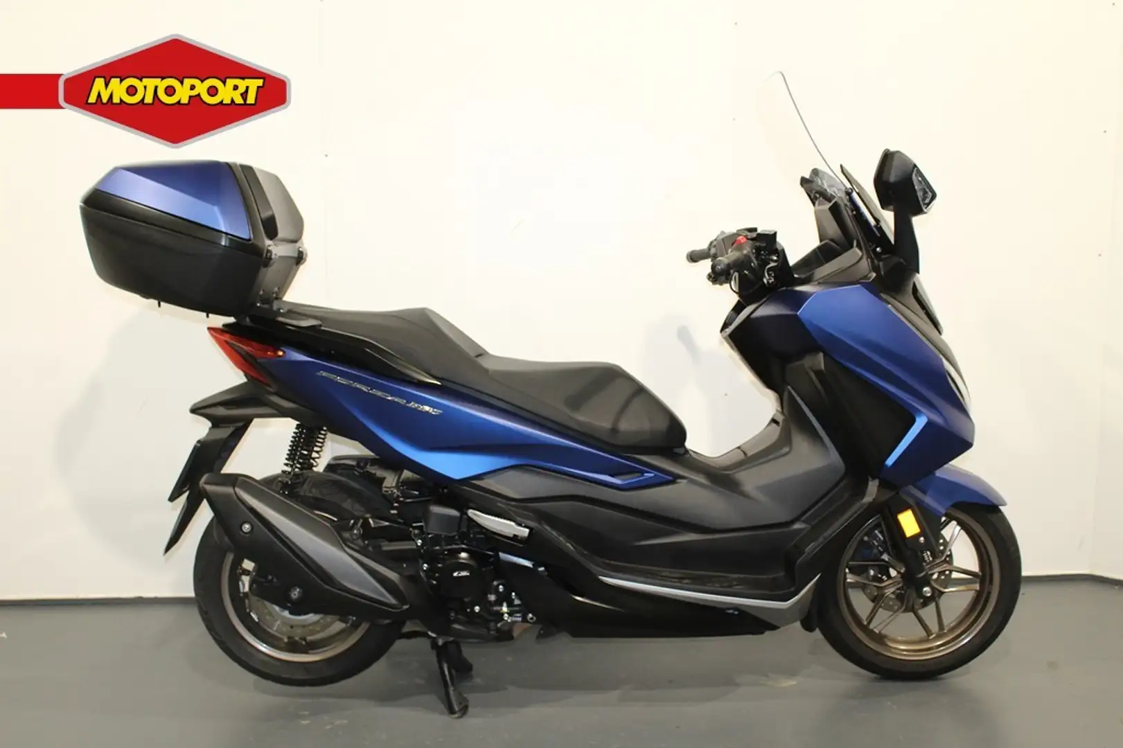 Honda Forza 350 NSS Zwart - 1
