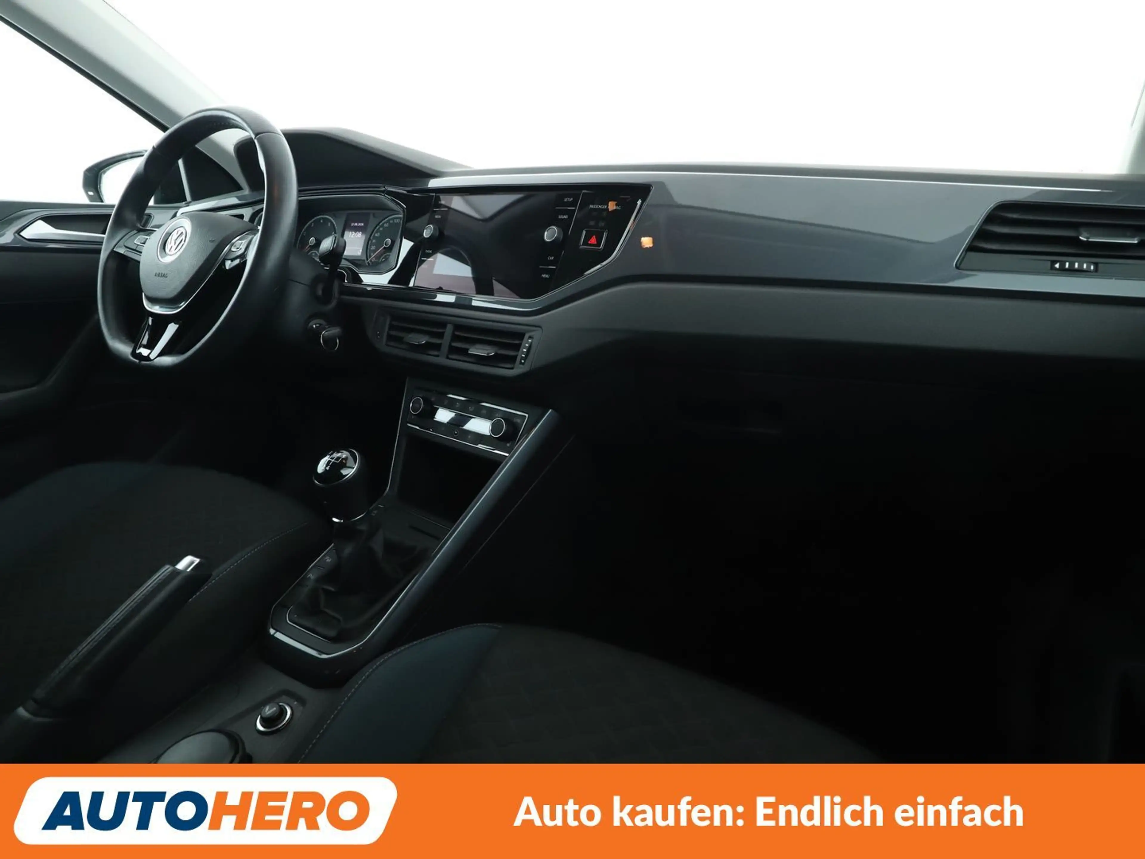 Volkswagen Polo 1.0 IQ.DRIVE — photo 13