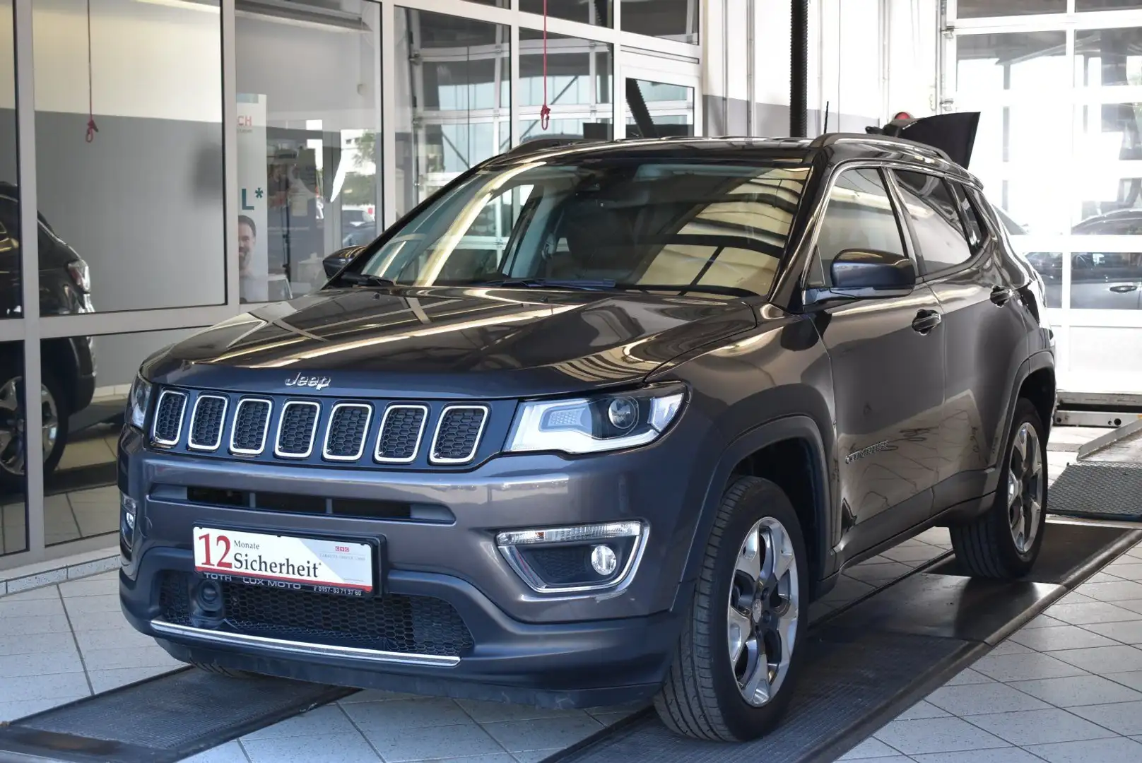 Jeep Compass 2.0 MultiJet Limited 4WD (EURO 6d-TEMP) - 1