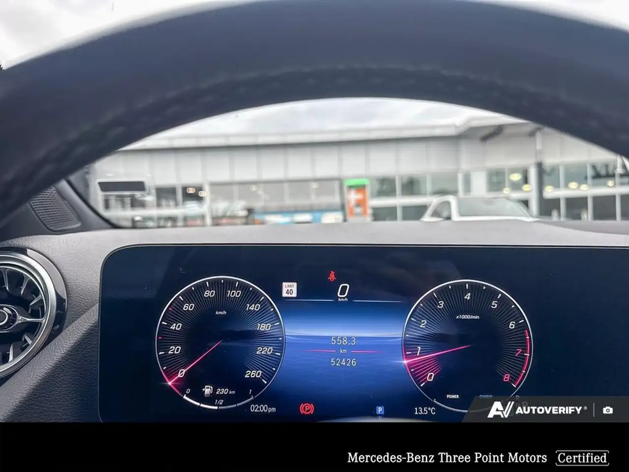 Mercedes-Benz GLA снимка Mercedes-Benz GLA