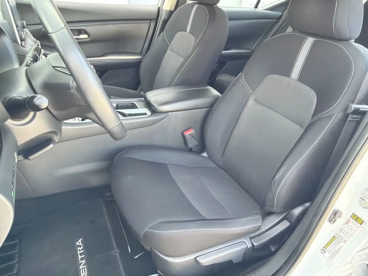 Nissan Sentra снимка Nissan Sentra