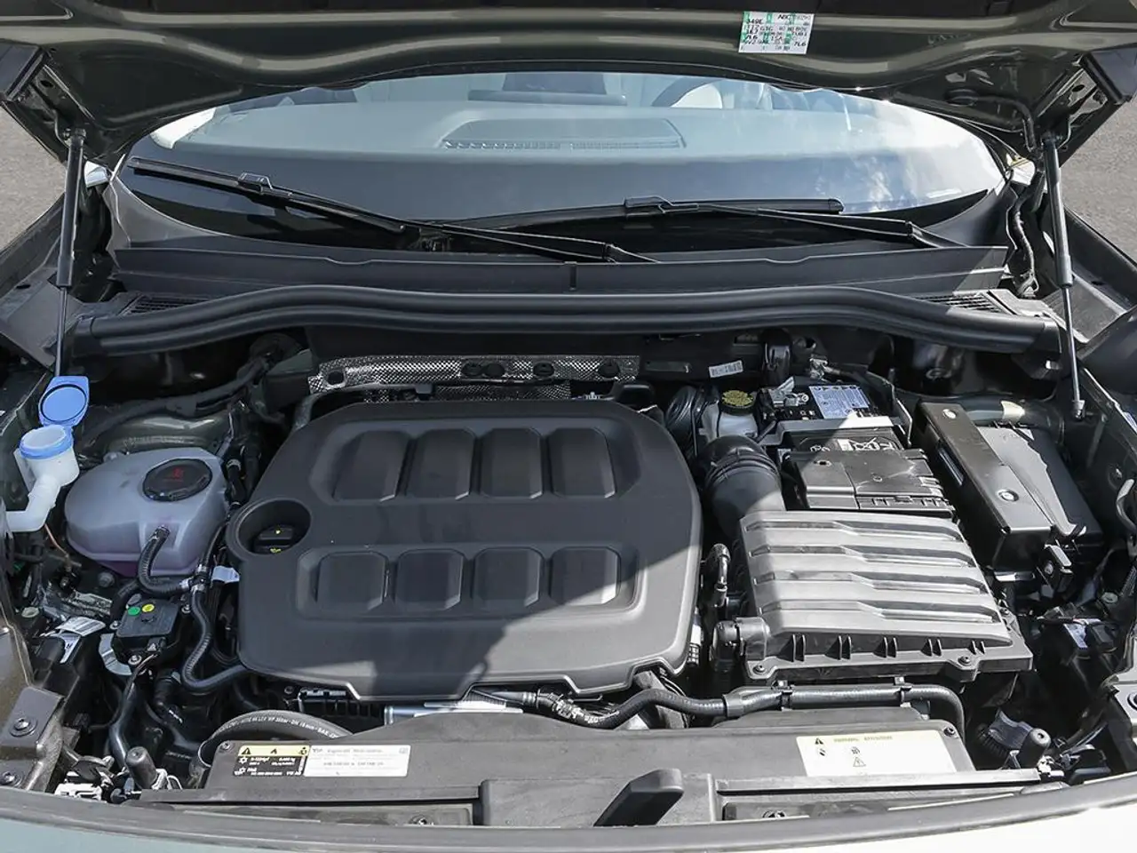 Volkswagen Tiguan снимка Volkswagen Tiguan