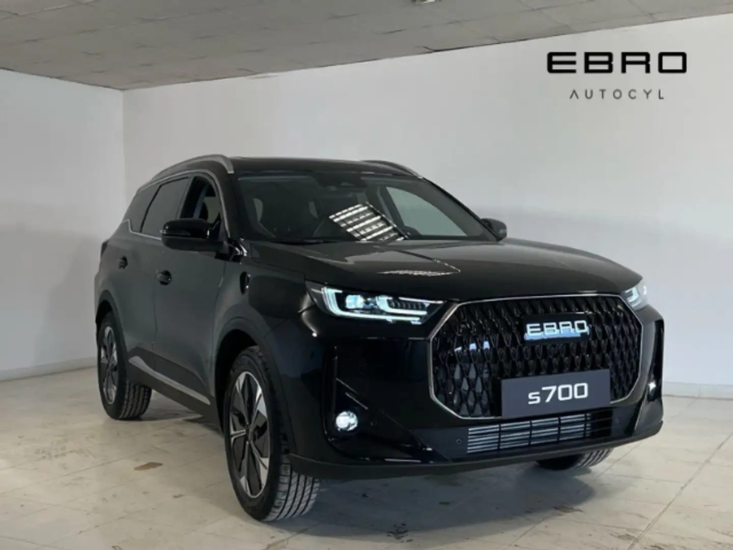 Ebro s700 1.6 TGDI 7DCT Luxury FWD Negru - 1