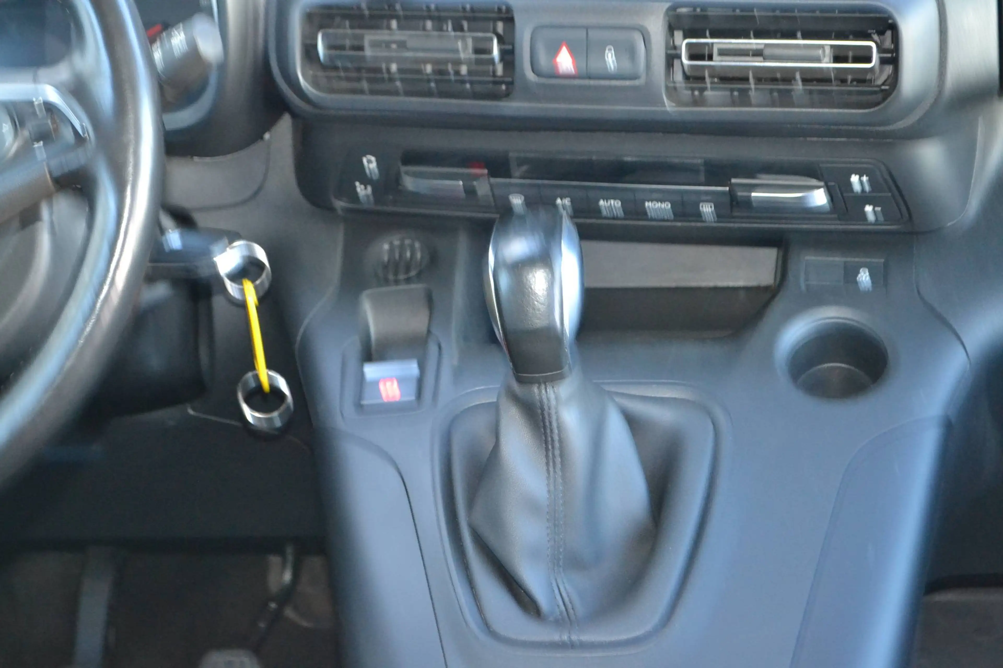 Opel Combo Life Combo Life 1.5 Diesel 75kW S/S Edition L1 — photo 8