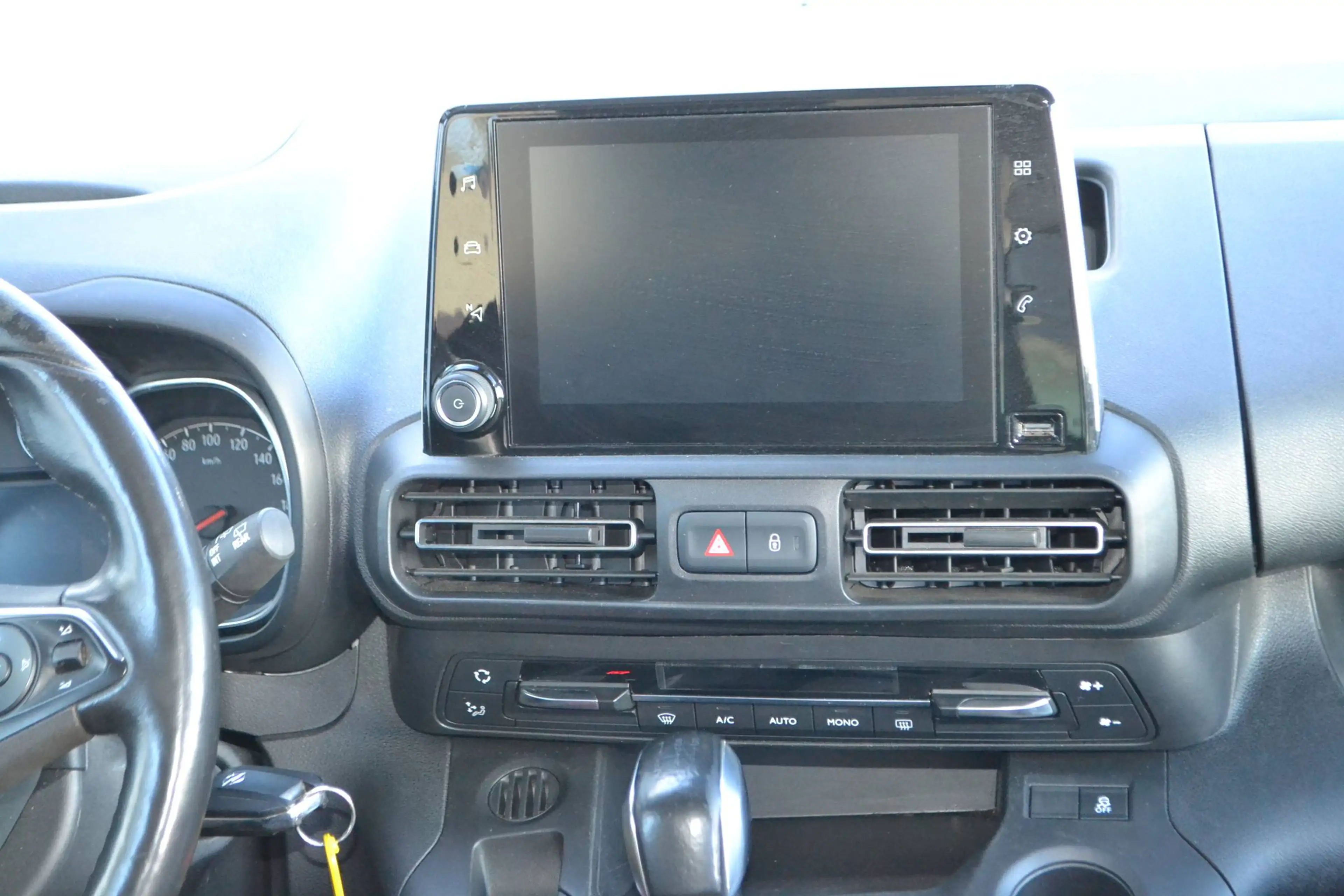 Opel Combo Life Combo Life 1.5 Diesel 75kW S/S Edition L1 — photo 9