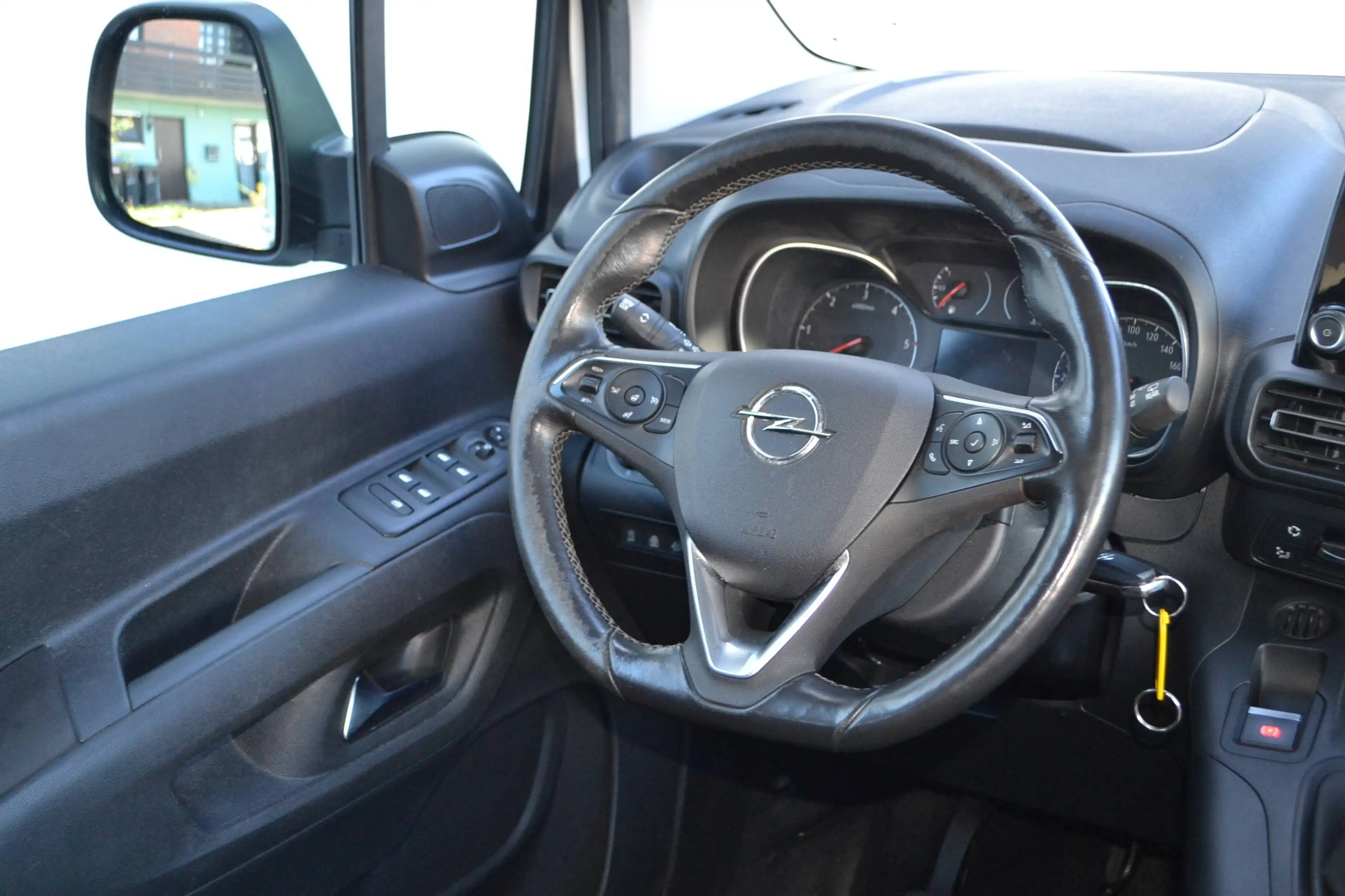 Opel Combo Life Combo Life 1.5 Diesel 75kW S/S Edition L1 — photo 6