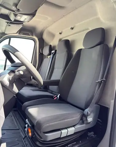 Renault Master view 10