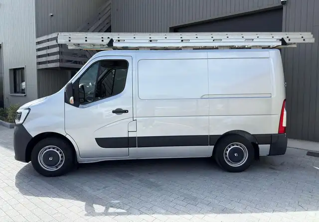 Renault Master view 5