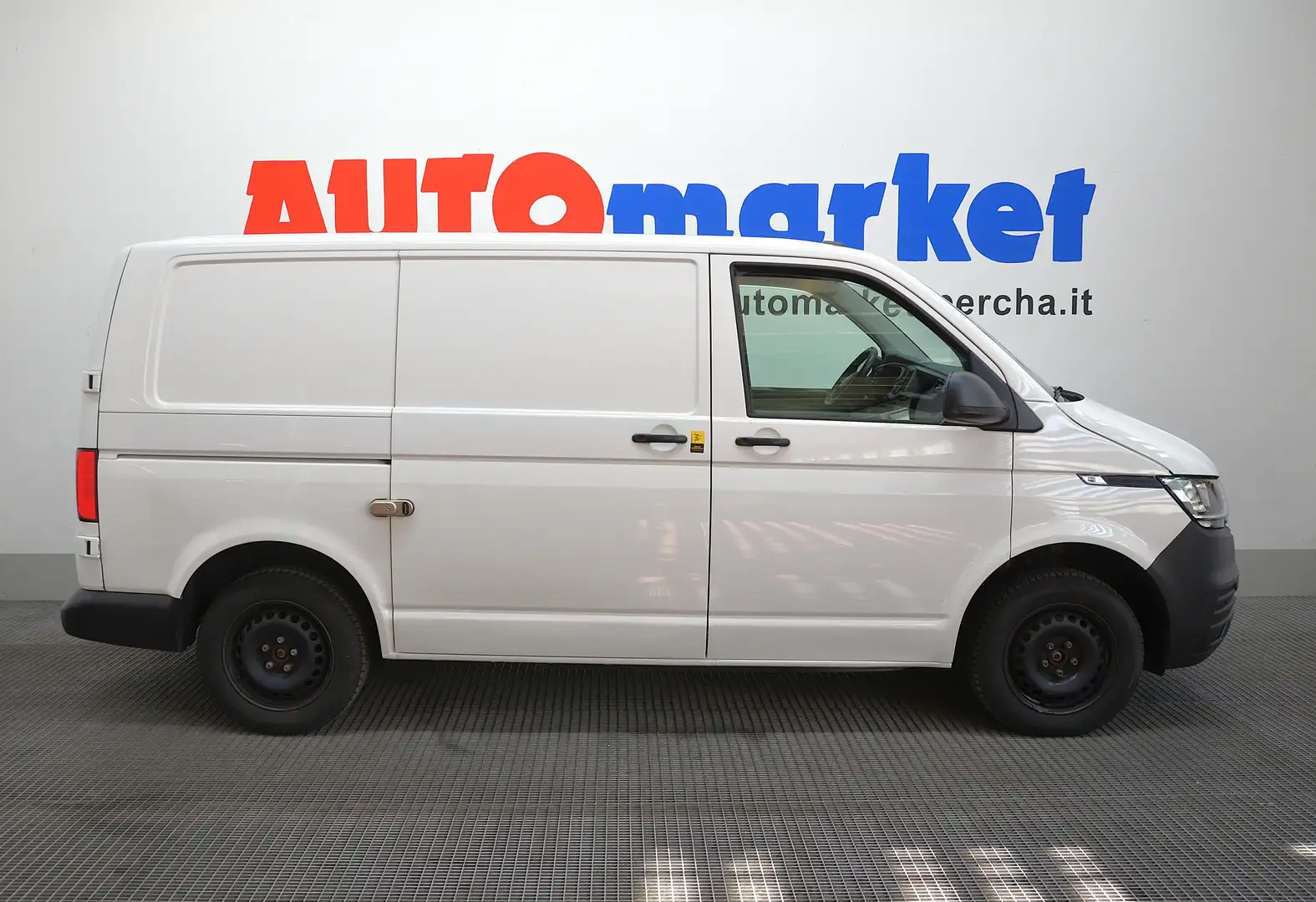 Volkswagen T6 Transporter 2.0 TDI 4MOTION N1 Bílá - 1