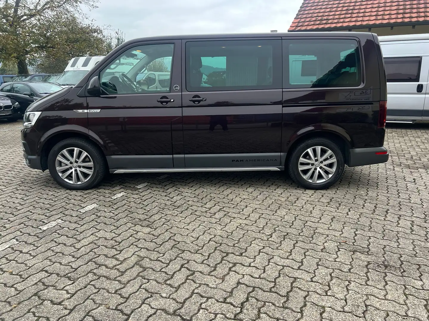 Volkswagen T6 Multivan 2.0 TDI DSG Multivan PanAmericana Violett - 2