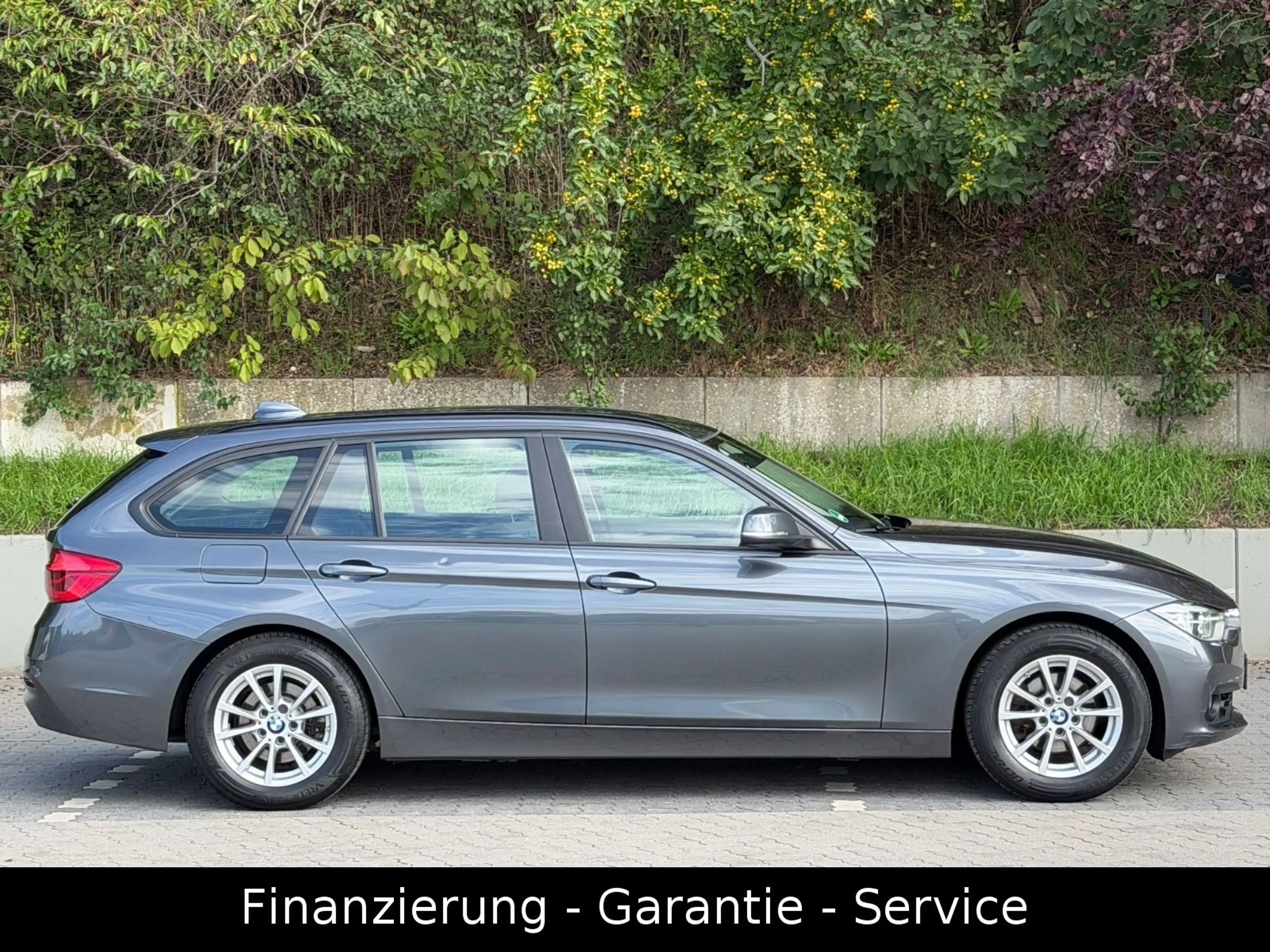 BMW 318 i Touring AUTOMATIK/LED/LEDER/1HAND/GEPFLEGT — photo 4