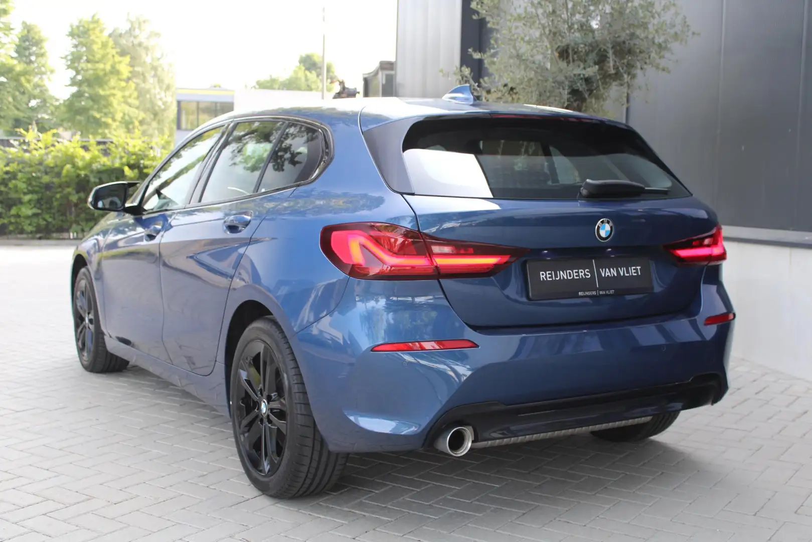 BMW 118 1-serie 118i Business Edition Sport | Black Pack | Bleu - 2