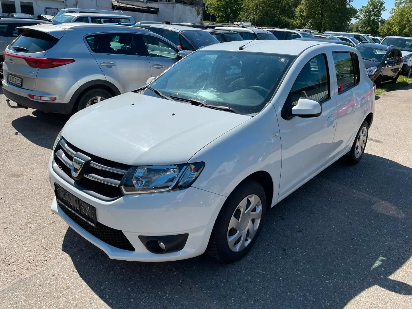 Dacia Sandero II Essentiel Weiß - 1