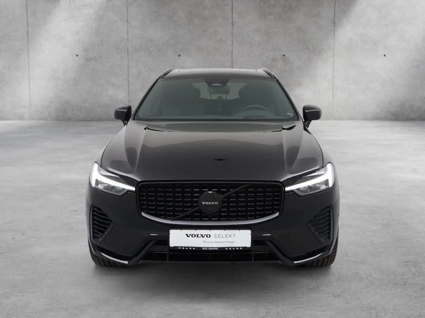 Volvo XC60 T6 Ultra Black Edition Recharge Plug-In Hybrid AWD Schwarz - 2